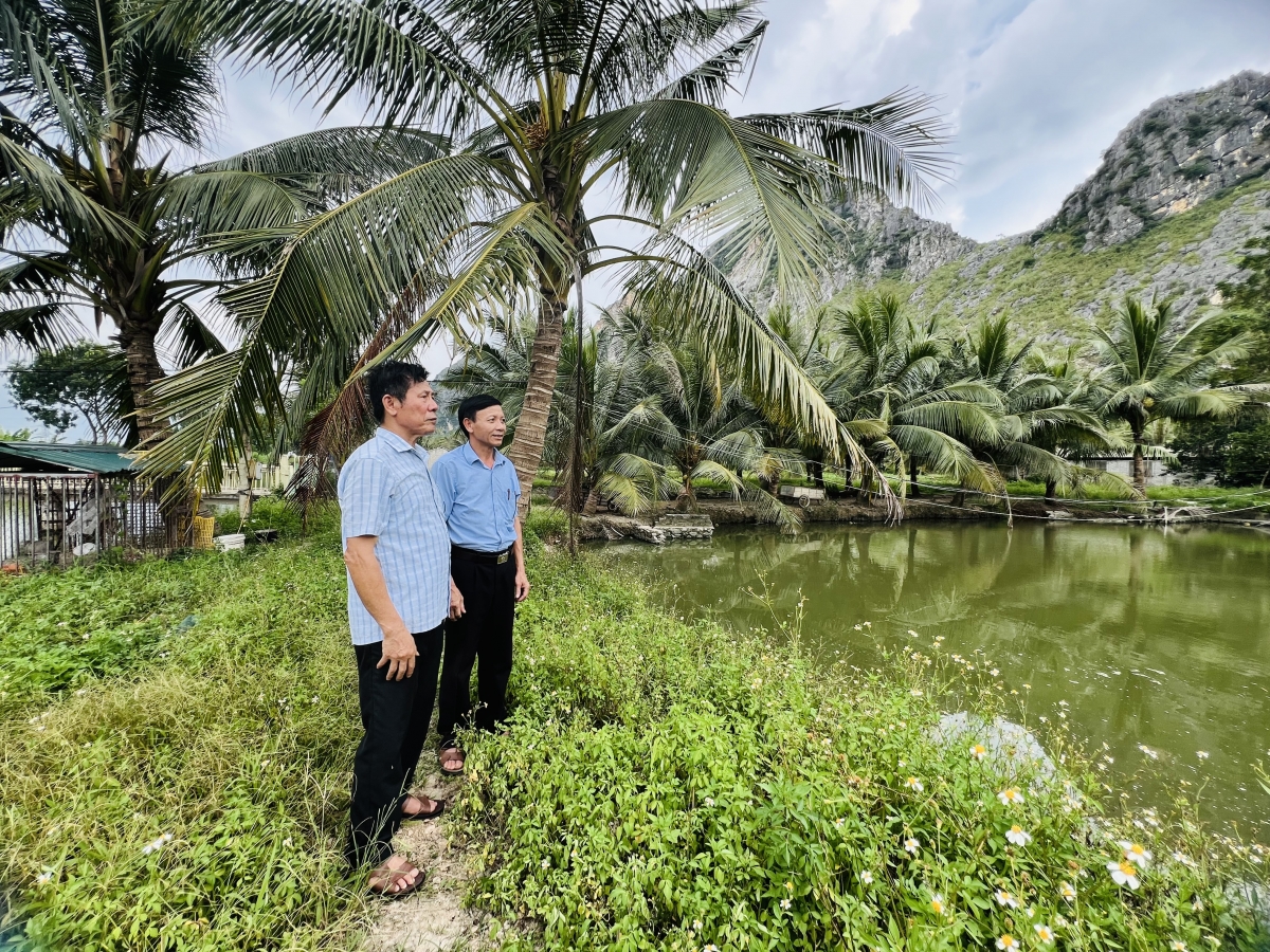 Thương binh cao tuổi thu lãi hàng tỷ đồng từ “trang trại hố bom”