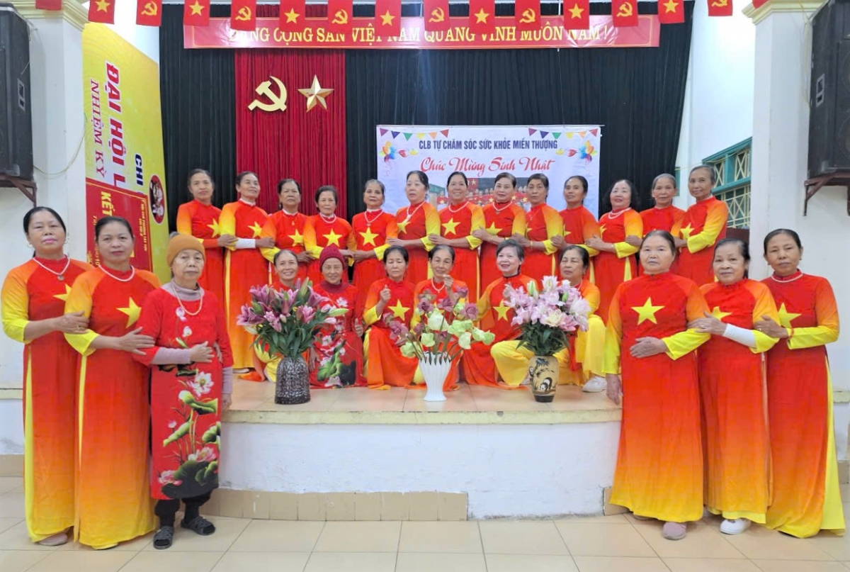Một buổi sinh hoạt của CLB tự chăm sóc sức khỏe miền Thượng Tây Tựu