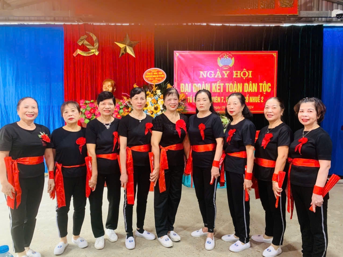 Hoạt động của CLB Tự chăm sóc sức khỏe tổ dân phố Viên 7, phường Đông Ngạc, TP Hà Nội