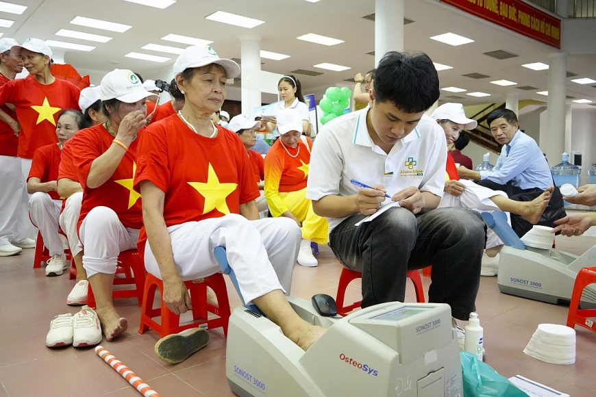 HBL Group đồng hành cùng Ngày hội sức khỏe người cao tuổi Việt Nam 2025