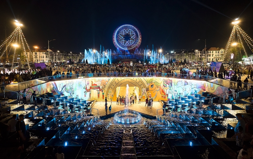 Show nhạc nước quy mô tại Quảng trường Công viên Lễ hội thuộc KĐT Sun Urban City