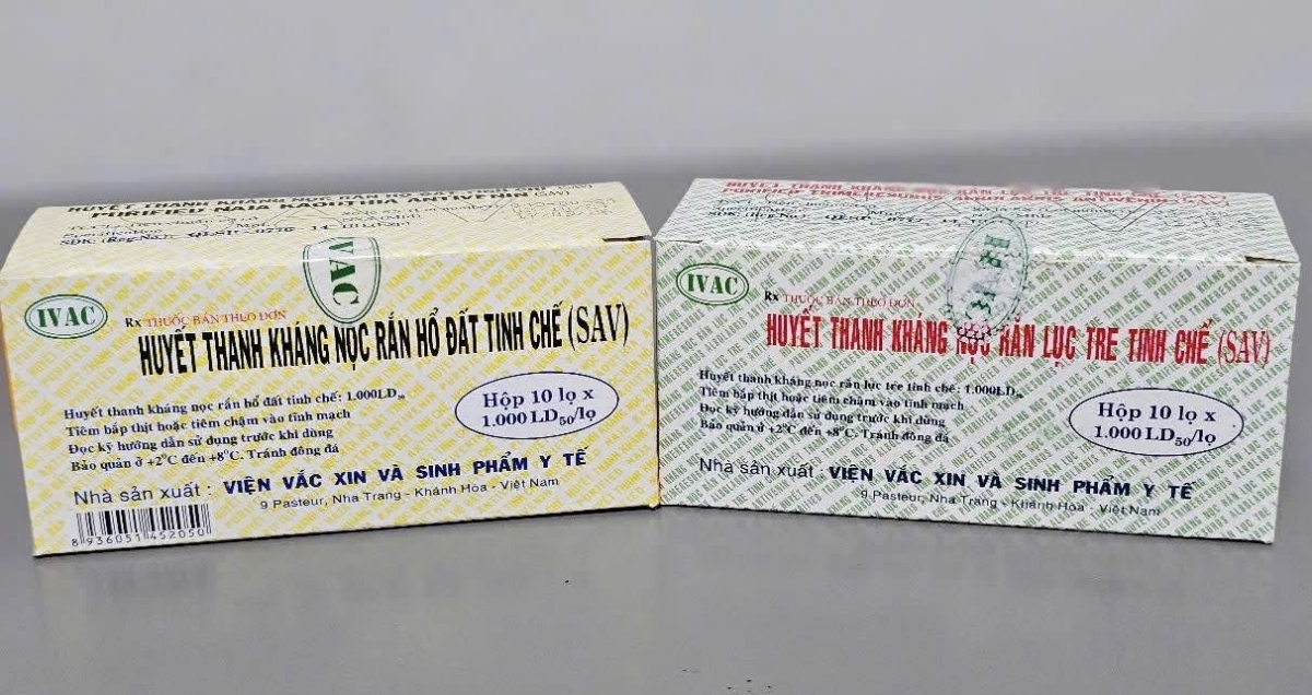 Hai loại huyết thanh kháng nọc rắn đang được Bệnh viện đa khoa tỉnh Ninh Bình sử dụng điều trị cho bệnh nhân bị rắn độc cắn