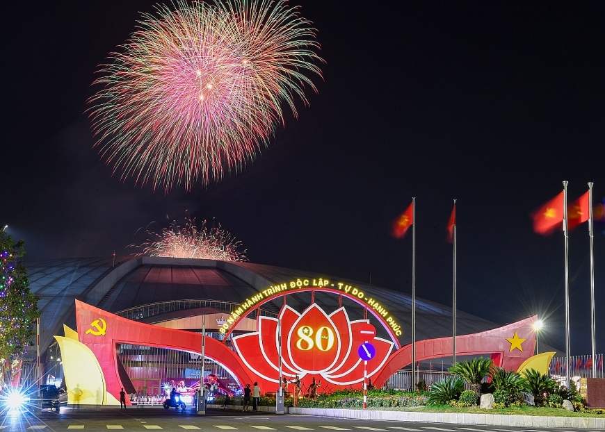 Vingroup ghi dấu ấn tại Triển lãm Thành tựu đất nước với giải thưởng 