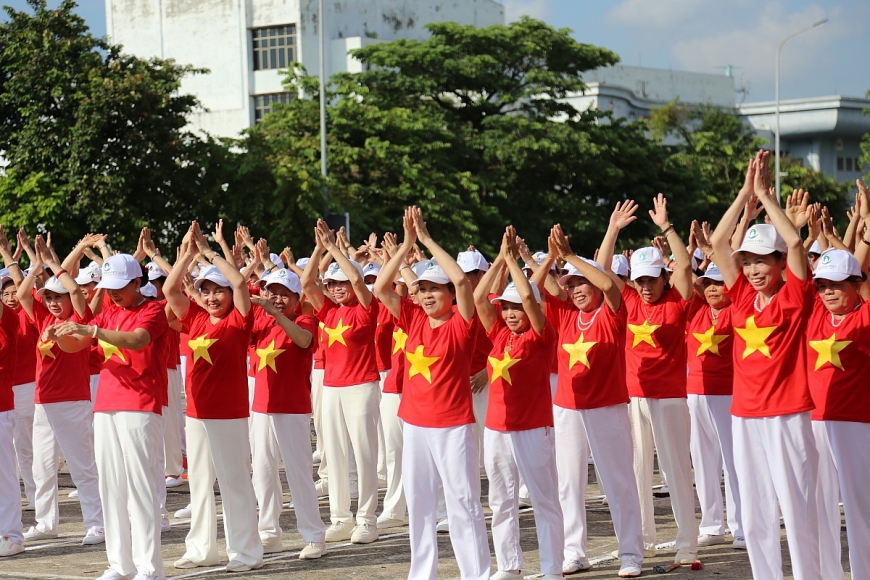 Nâng cao sức khỏe của người cao tuổi trên cơ sở nâng cao kiến thức, kỹ năng tự chăm sóc sức khỏe và tăng khả năng tiếp cận dịch vụ chăm sóc sức khỏe ban đầu của người cao tuổi