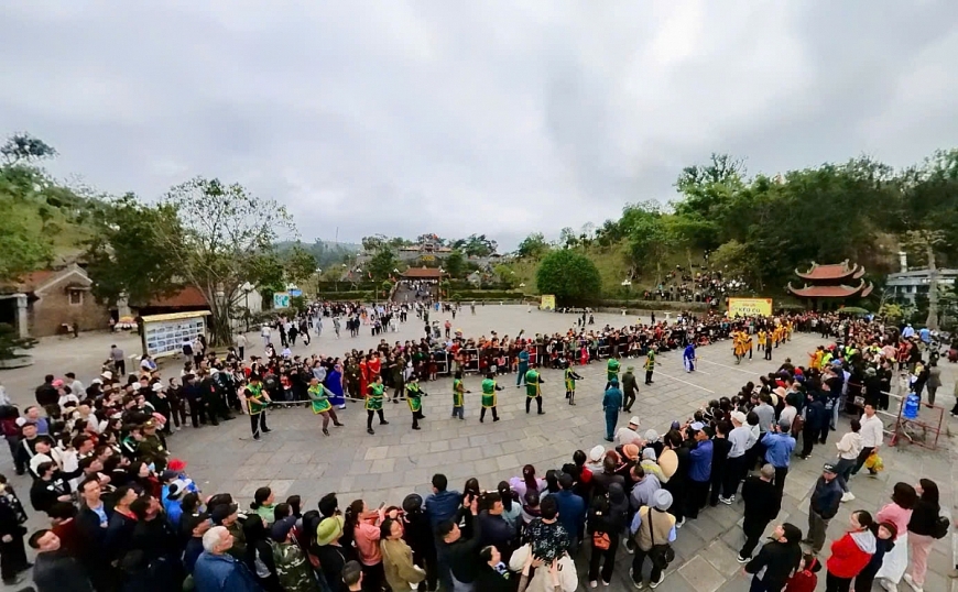  Hội thi kéo co.(Ảnh: Ban Quản lý Di tích).