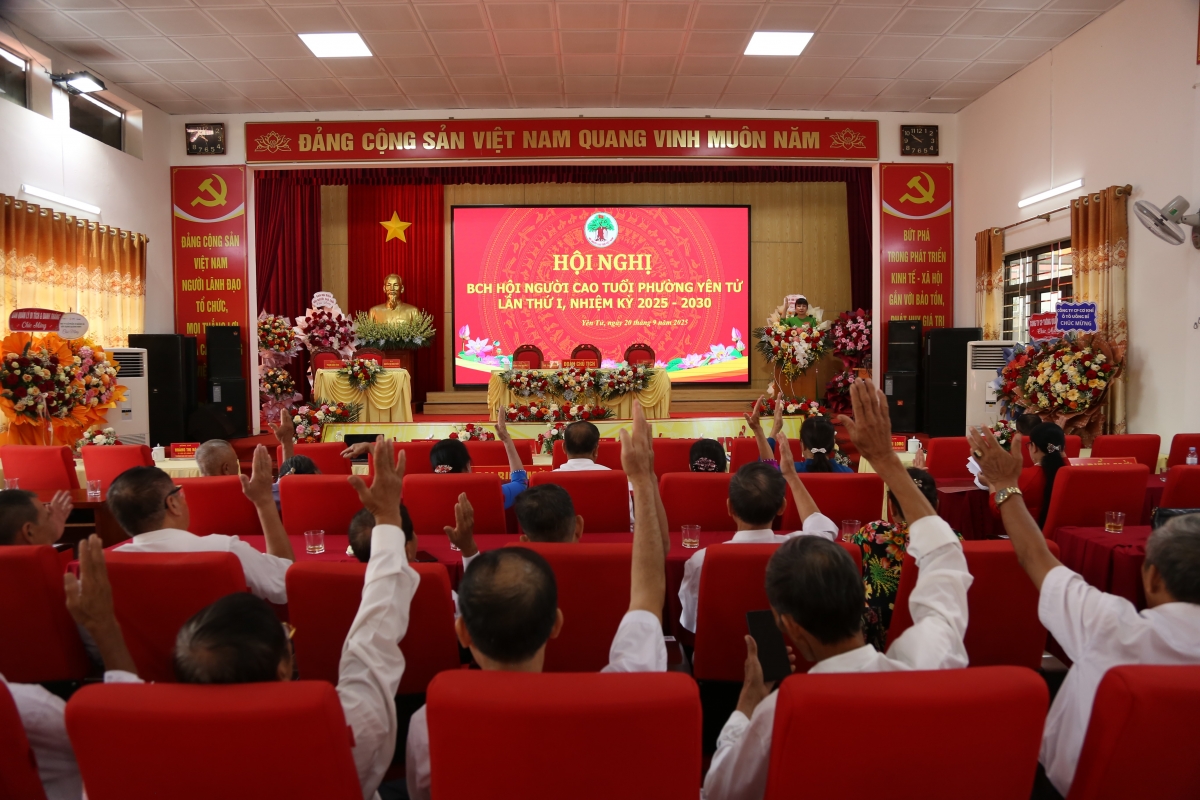 Hội nghị Ban Chấp hành Hội NCT phường Yên Tử lần thứ nhất