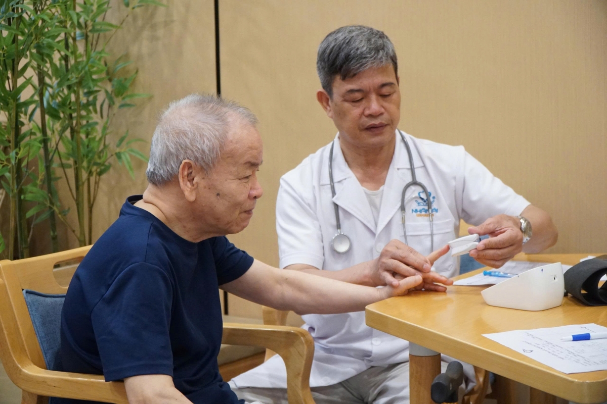 Chăm sóc sức khỏe NCT tại Trung tâm