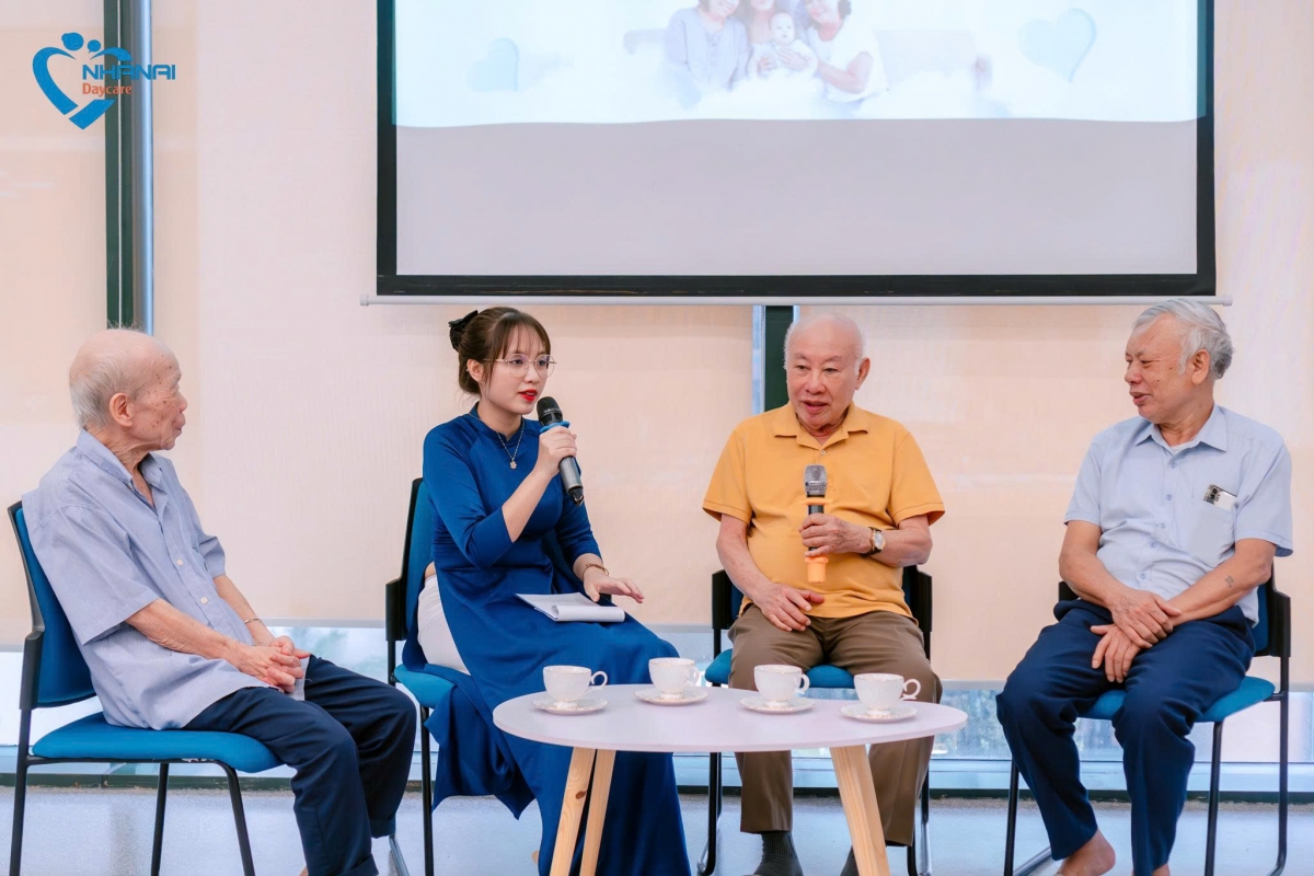 ...NCT tham gia tọa đàm, chia sẻ niềm vui nỗi buồn trong cuộc sống