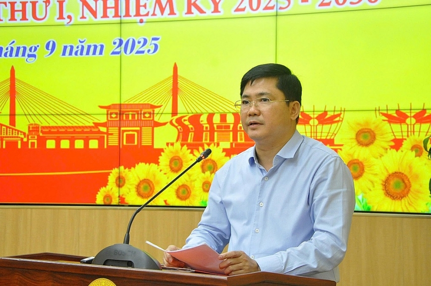 Ông Nguyễn Tuấn Anh, Phó Bí thư Thành ủy, Trưởng đoàn Đại biểu Quốc hội TP Cần Thơ phát biểu kết luận họp báo