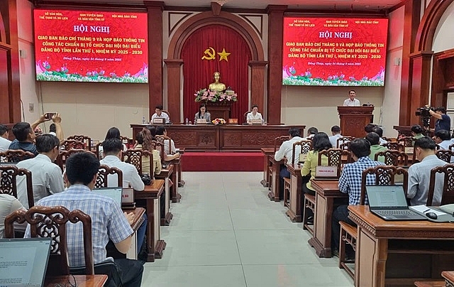 Quang cảnh buổi họp báo