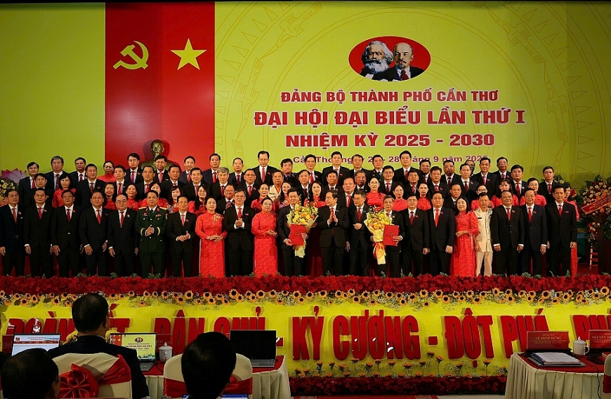 Ra mắt Ban Chấp hành Đảng bộ TP. Cần Thơ nhiệm kỳ 2025-2030 