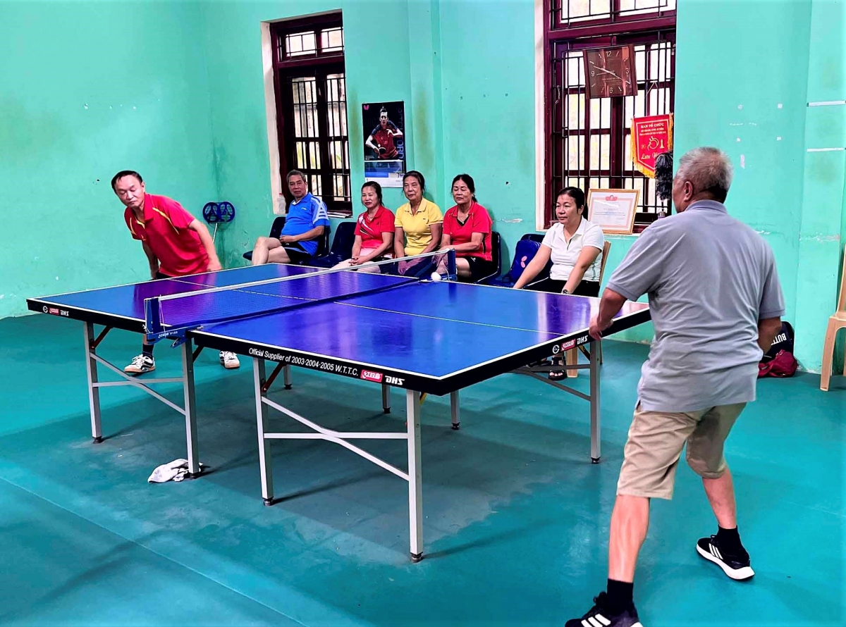 Các vận động viên tham gia thi đấu ở nội dung bóng bàn.