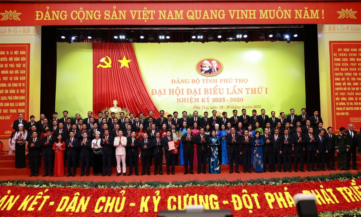 Ra mắt Ban Chấp hành Đảng bộ Phú Thọ khóa I, nhiệm kỳ 2025-2030 với 97 ủy viên
