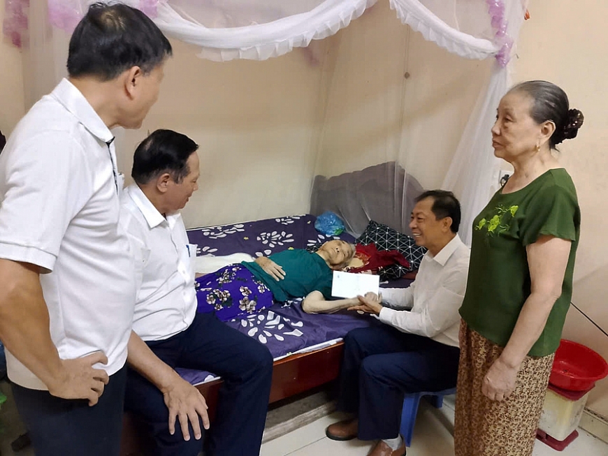 Phát động 'Tháng hành động vì NCT Việt Nam' năm 2025