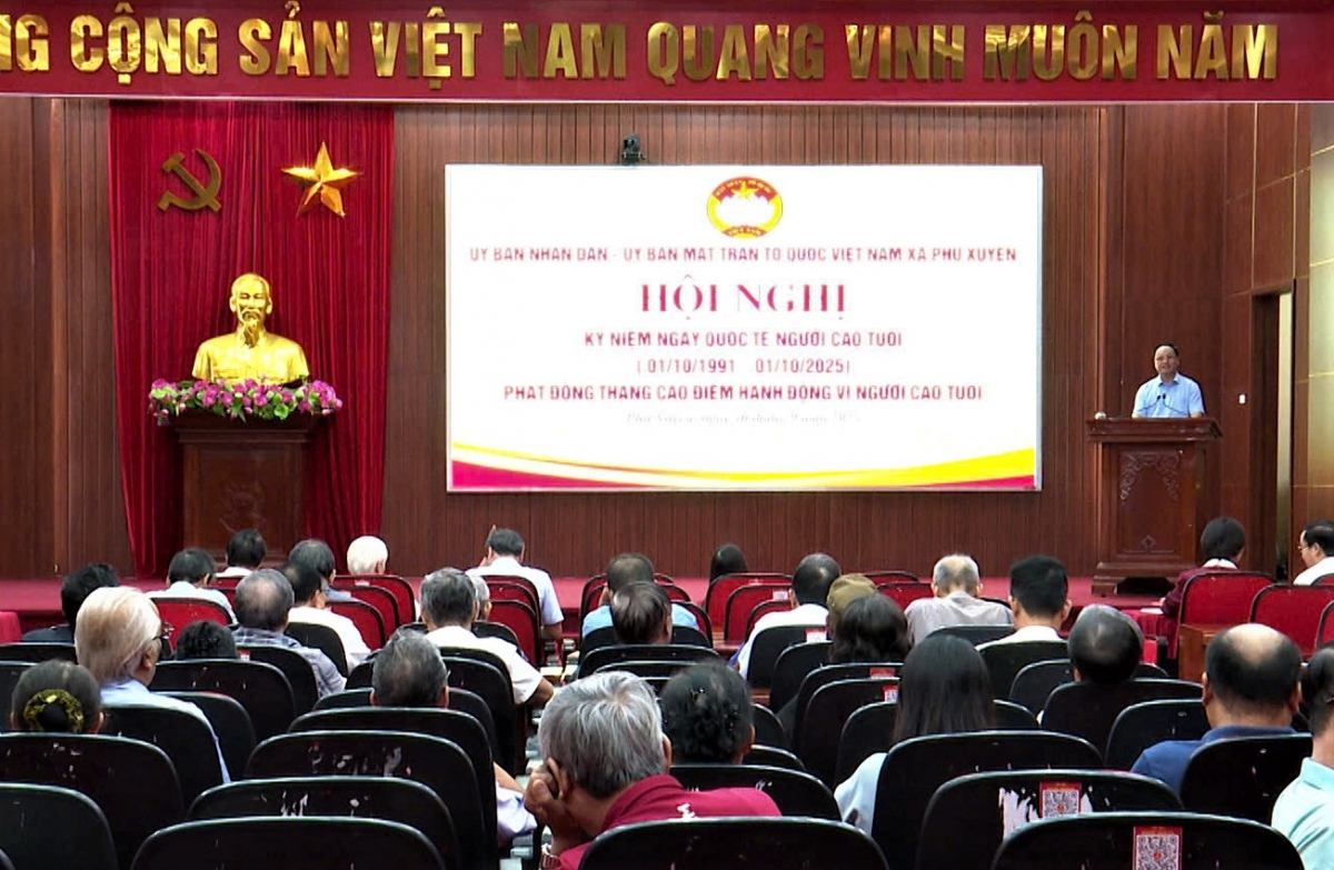 UBND, Ủy ban MTTQ xã Phú Xuyên, TP Hà Nội kỷ niệm Ngày Quốc tế NCT (1/10) và phát động Tháng hành động vì nCT Việt Nam năm 2025