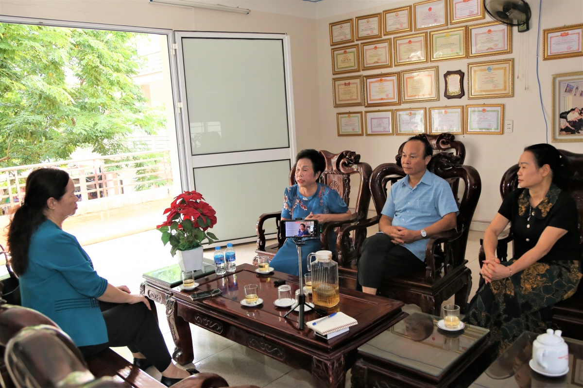 Tấm lòng nhân ái của Giám đốc cao tuổi Nguyễn Thị Nguyệt