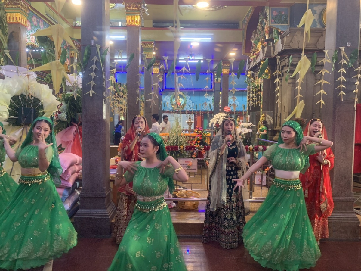 Tiết mục văn nghệ chào mừng buổi lễ