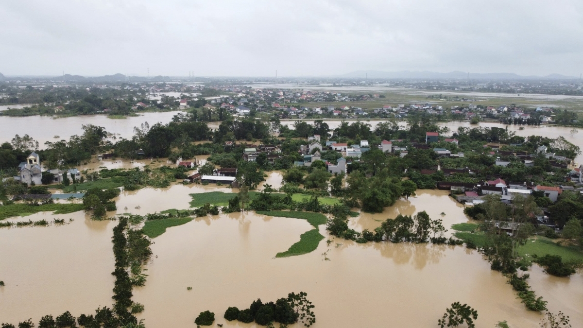 Những hình ảnh về trận lũ lịch sử sau bão số 10 tại Thanh Hóa