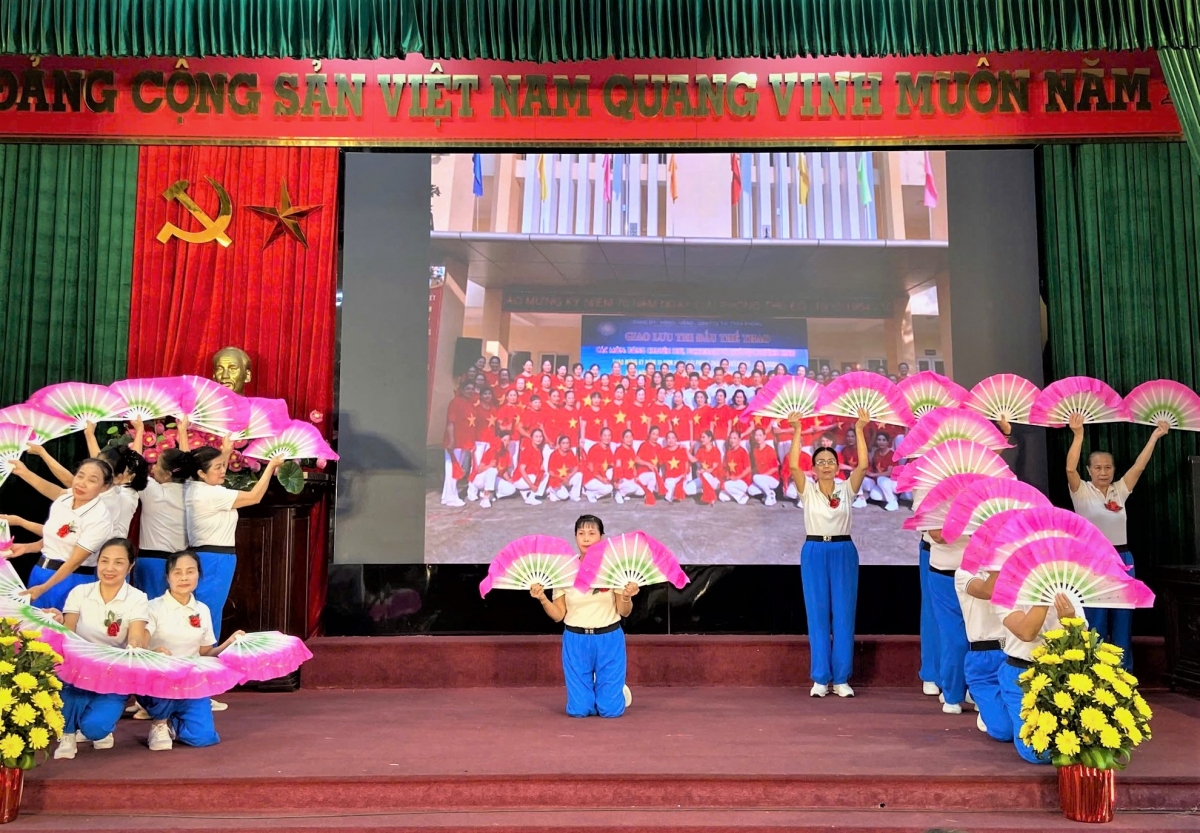 Tiết mục văn nghệ chào mừng