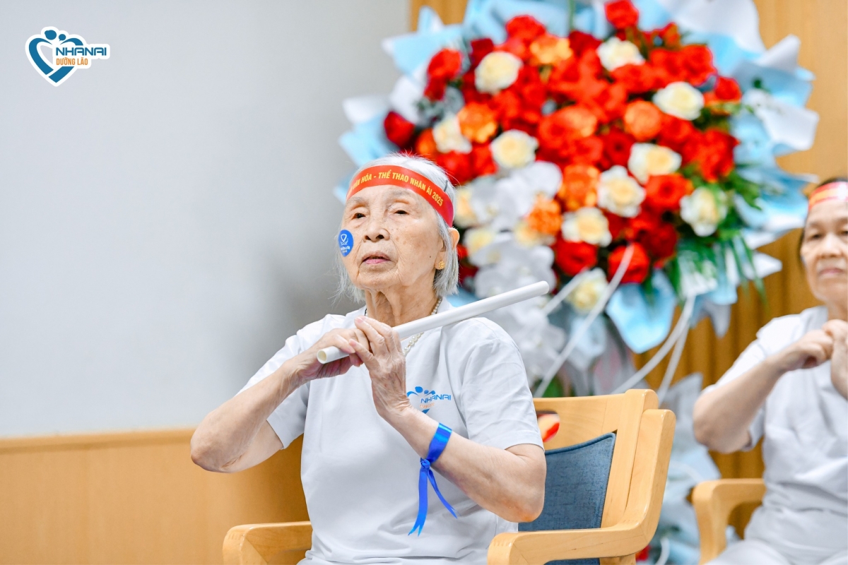 Tập trung, khéo léo...