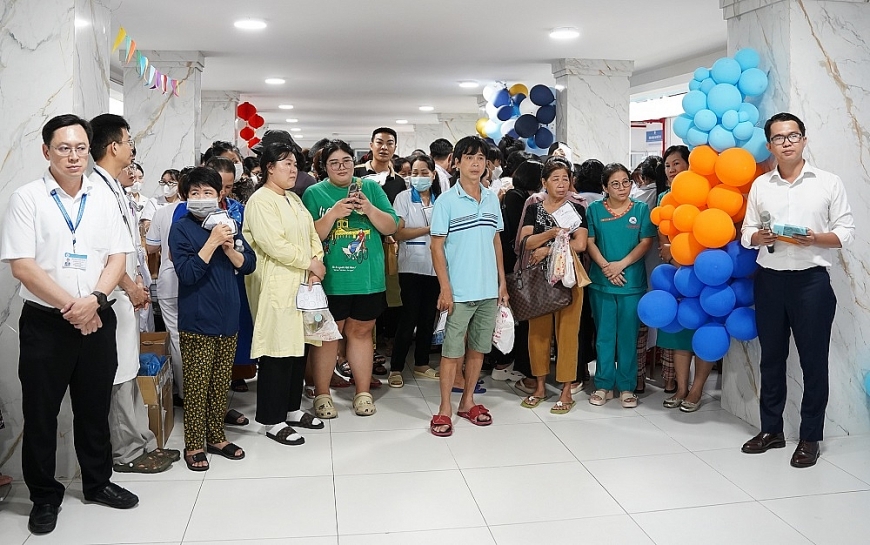 Bệnh viện Thống Nhất tổ chức “Phiên chợ 0 đồng” chăm lo người bệnh cao tuổi