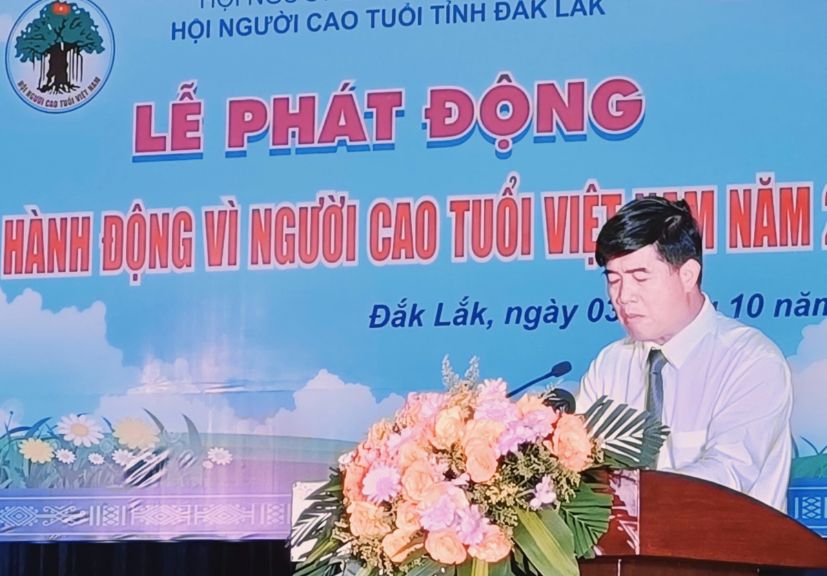 Ông Nguyễn Thiên Văn, Phó Chủ tịch UBND tỉnh Đắk Lắk phát biểu chỉ đạo lễ phát động.