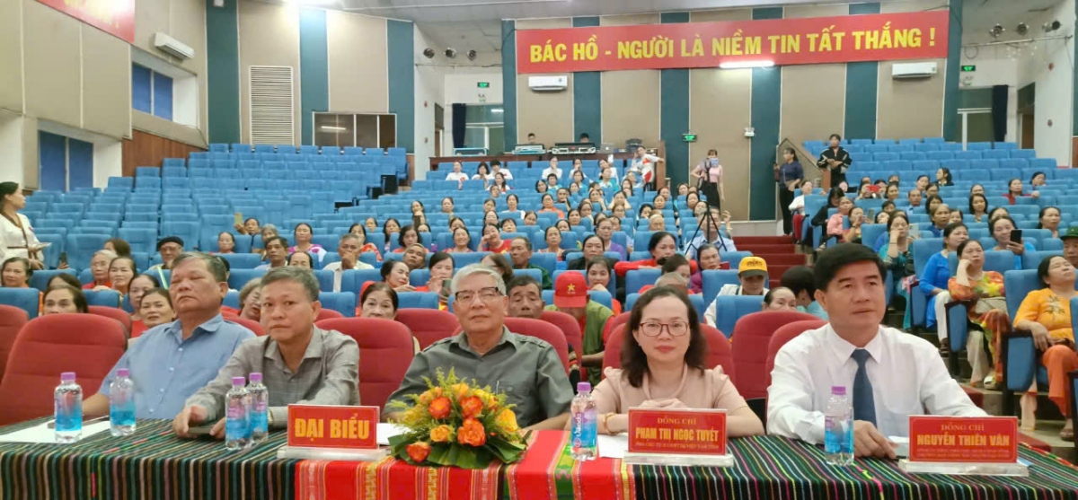  Các đại biểu dự lễ phát động