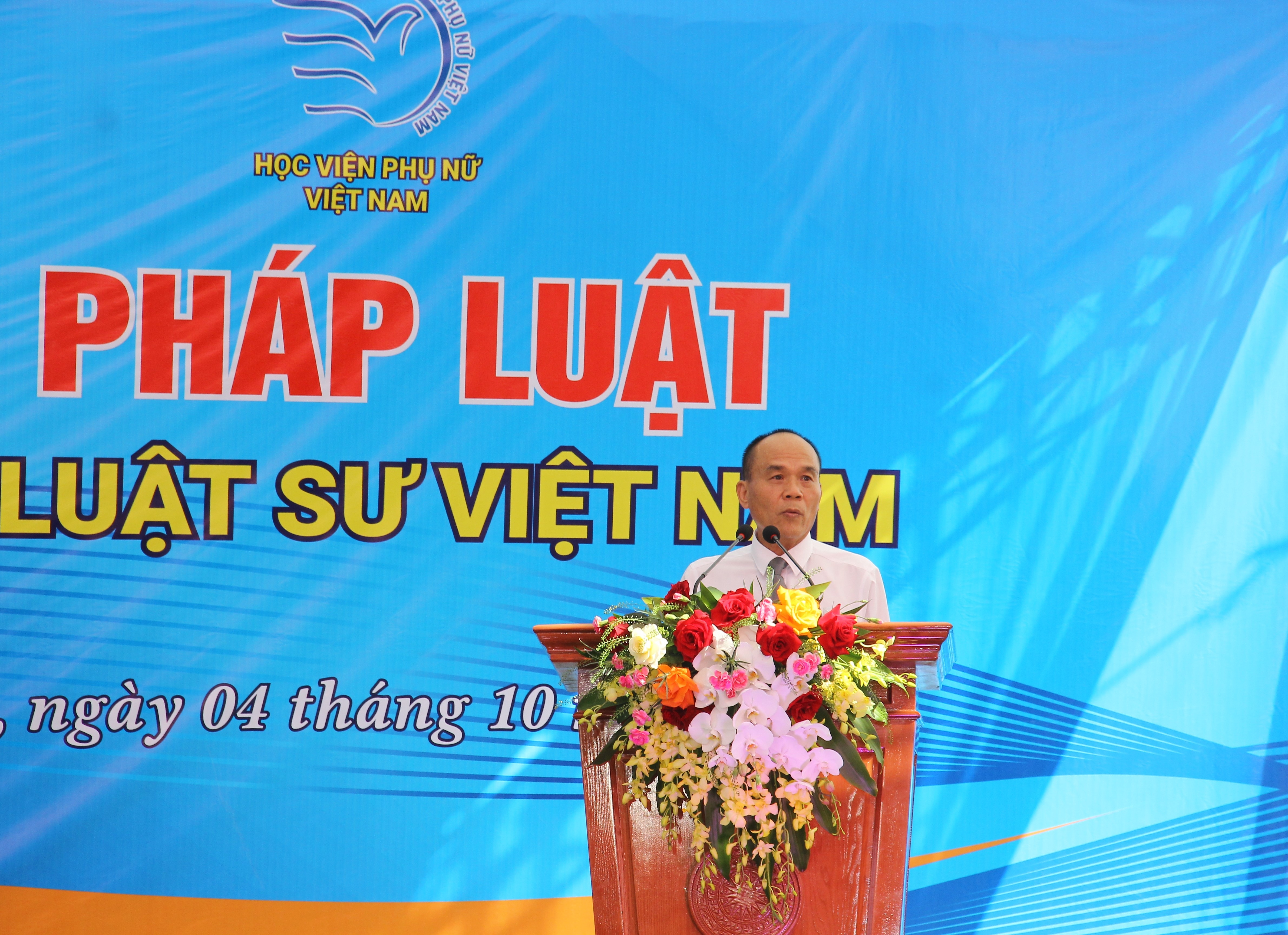 Luật sư Bùi Đình Ứng – Trưởng Văn phòng Luật sư Bùi Đình Ứng phát biểu tại chương trình.