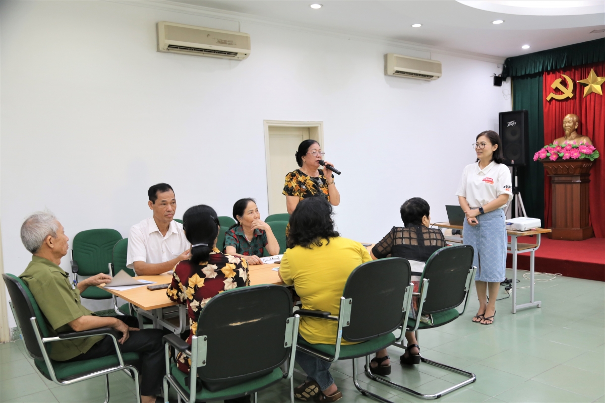 Đại biểu chia sẻ tại lớp tập huấn