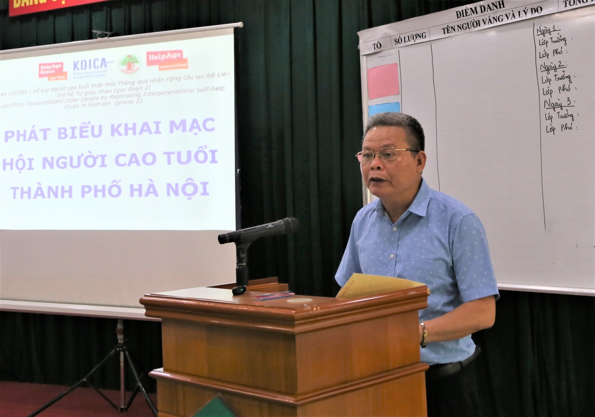 Hà Nội tập huấn giảng viên nguồn CLB Liên thế hệ tự giúp nhau