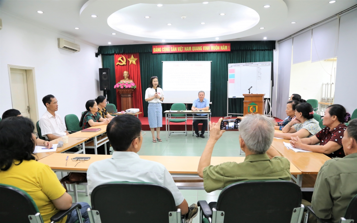 Quang cảnh lớp tập huấn