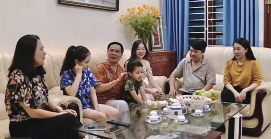 Đại gia đình Nghệ sĩ ưu tú Phạm Đông.