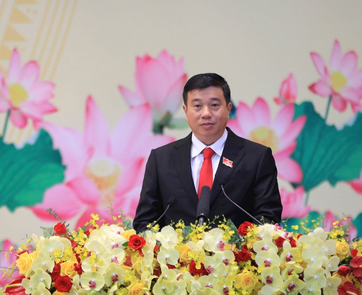 Đồng chí Y Thanh Hà Niê Kđăm, Ủy viên Ban Chấp hành Trung ương Đảng, Bí thư Tỉnh ủy, Trưởng đoàn ĐBQH khóa XV tỉnh Lâm Đồng phát biểu khai mạc Đại h