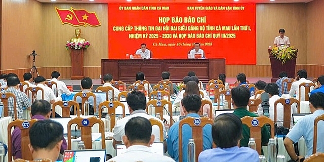 Quang cảnh buổi họp báo