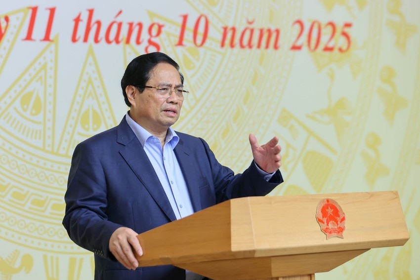 Thủ tướng Phạm Minh Chính, Trưởng Ban Chỉ đạo Trung ương về chính sách nhà ở và thị trường bất động sản, chủ trì phiên họp thứ hai của Ban Chỉ đạo, tập trung thảo luận về phát triển đột phá nhà ở xã hội. Ảnh: VGP