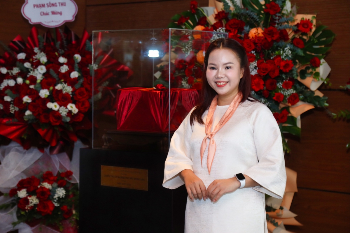 Làm rõ thông tin về giá bán sách Chiến Thuật Marketing Bất động sản