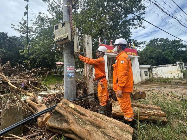 Điện lực Lào Cai tiên phong trong phát triển đồng bộ hóa hạ tầng lưới điện