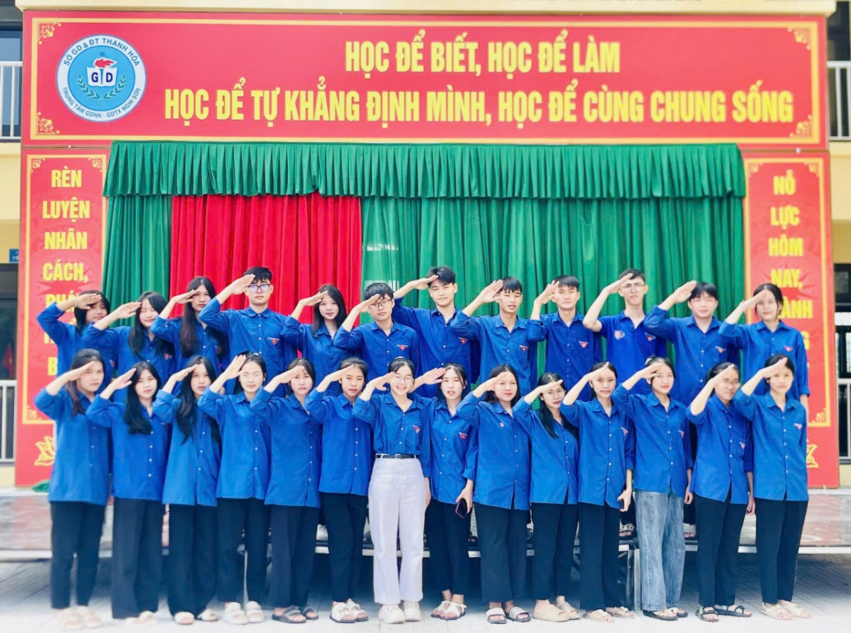 Nhiều thành tích đạt được trong năm học vừa qua là niềm tin để học sinh quyết tâm hơn nữa