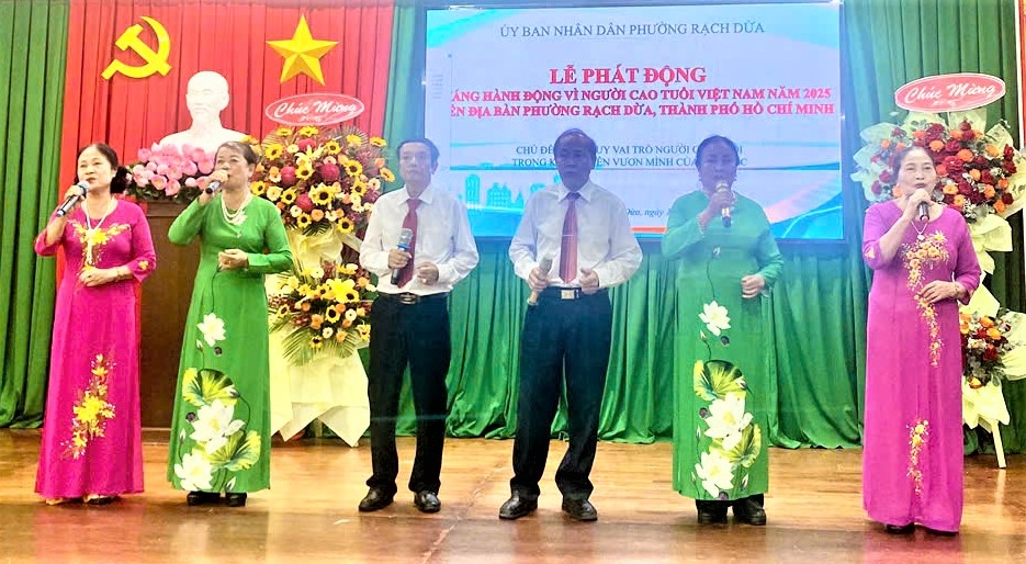 Tiết mục văn nghệ chào mừng