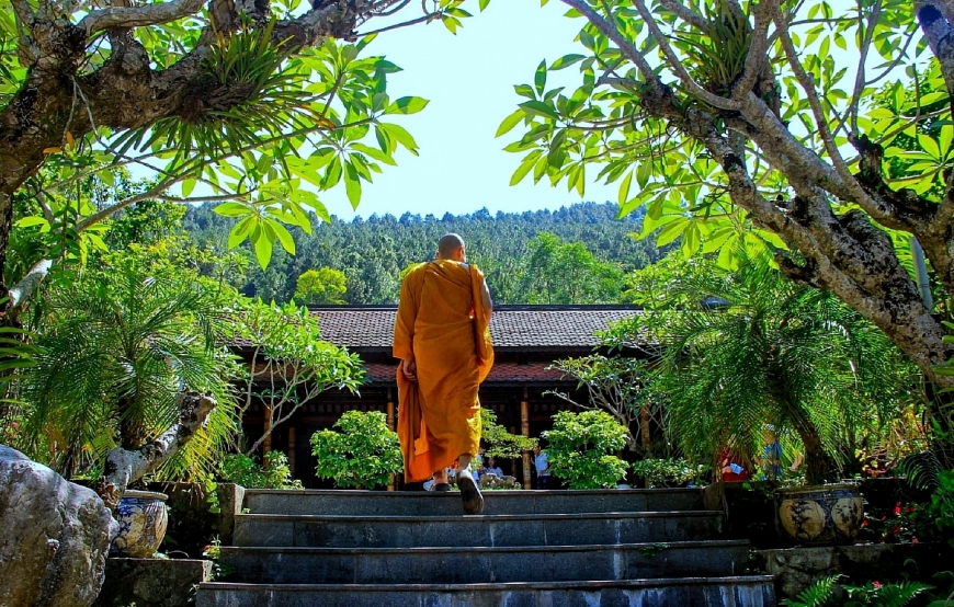 Rừng thiền ở chốn Huyền Không...
