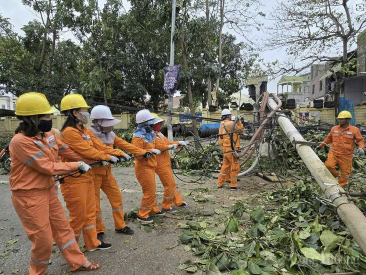 Từ nền tảng phát triển của EVNNPC: Khẳng định vai trò và vị thế của phụ nữ ngành Điện miền Bắc