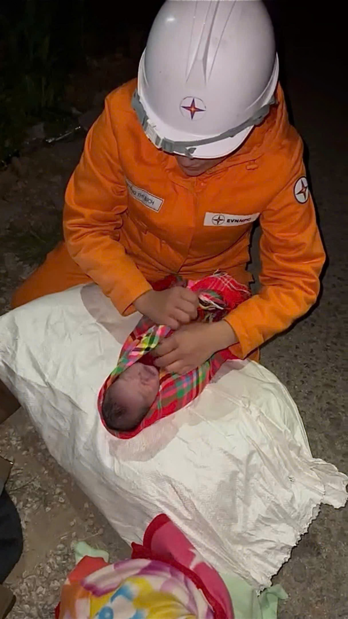 Từ nền tảng phát triển của EVNNPC: Khẳng định vai trò và vị thế của phụ nữ ngành Điện miền Bắc