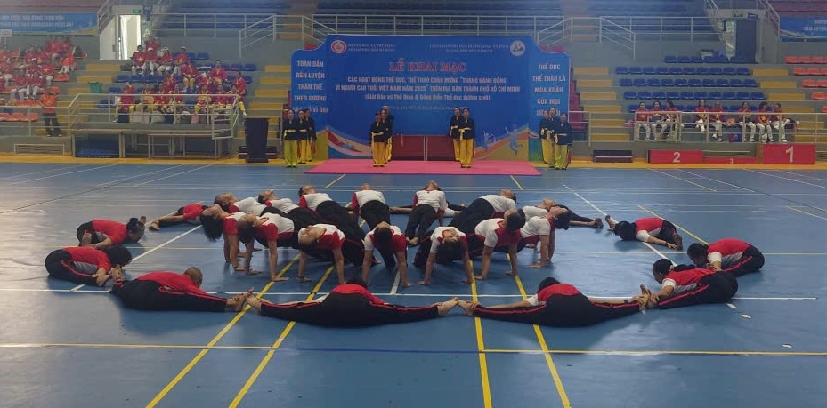 TP.HCM: Gần 1.000 người cao tuổi tham gia đồng diễn thể dục dưỡng sinh