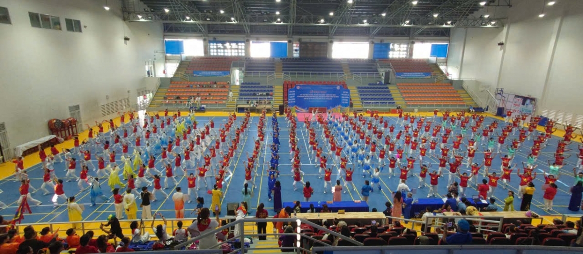 TP.HCM: Gần 1.000 người cao tuổi tham gia đồng diễn thể dục dưỡng sinh