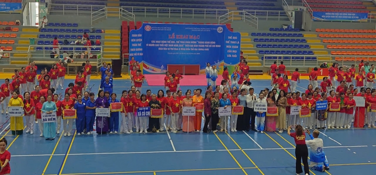 TP.HCM: Gần 1.000 người cao tuổi tham gia đồng diễn thể dục dưỡng sinh