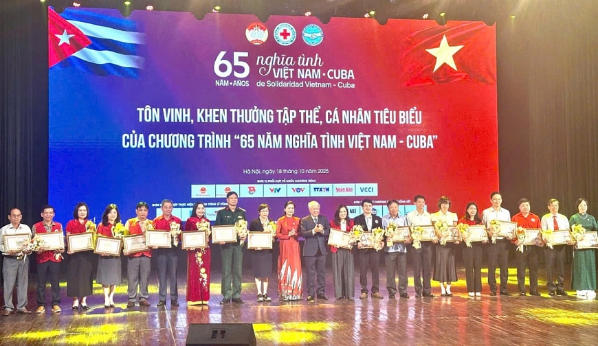 Quảng Ninh: Hơn 5 tỷ đồng ủng hộ nhân dân Cuba, thắm tình đoàn kết thủy chung