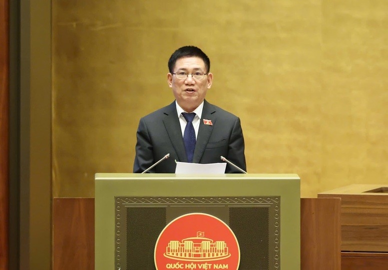 Phó Thủ tướng Hồ Đức Phớc trình bày báo cáo trước Quốc hội về dự toán ngân sách nhà nước, phân bổ ngân sách Trung ương giai đoạn 2026-2030.