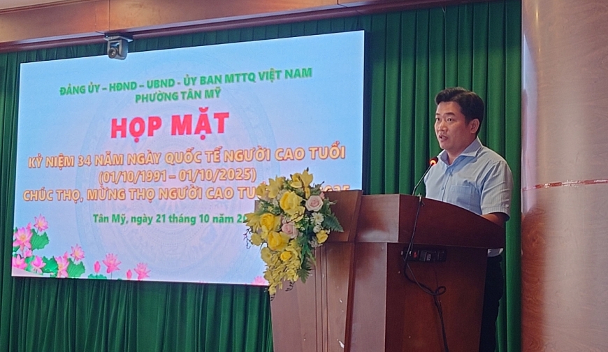 Ông Nguyễn Trường Giang, Phó Chủ tịch UBND phường Tân Mỹ phát biểu