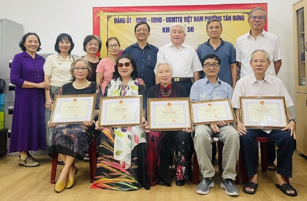 Phường Tân Hưng, TP. Hồ Chí Minh chúc thọ, mừng thọ người cao tuổi năm 2025