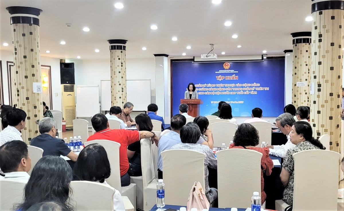 Quang cảnh lớp tập huấn